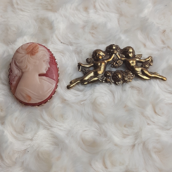 Vintage Cameo Angels victorian-style brooches - Picture 6 of 7